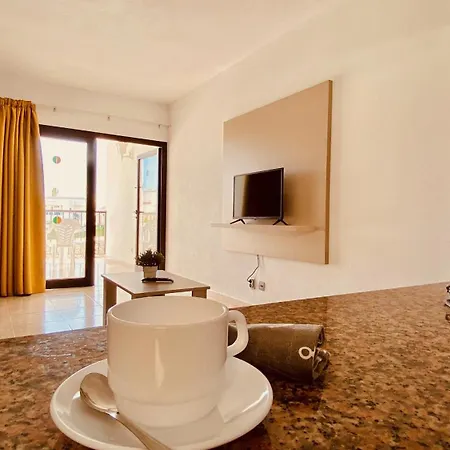 Apartment Sunny Near The